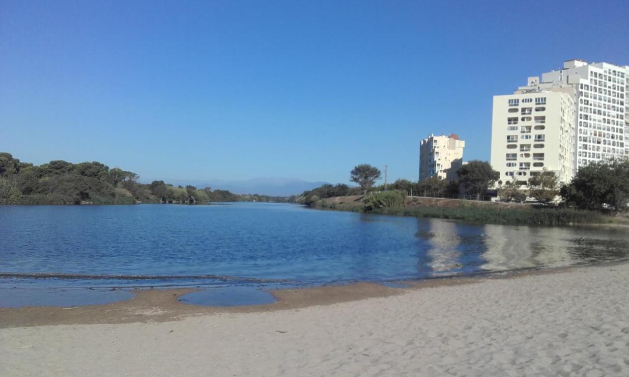 Brisa De Mar Apartment เอมปูเรียบราบา ภายนอก รูปภาพ