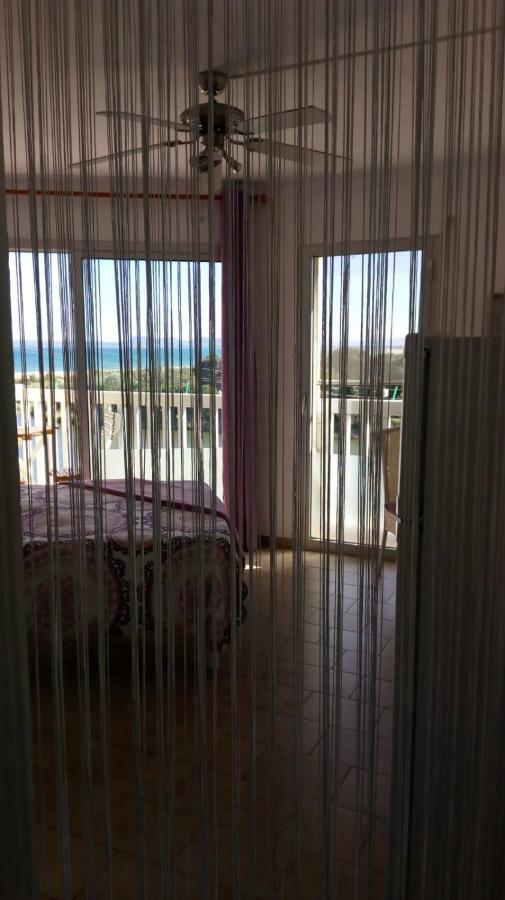 Brisa De Mar Apartment เอมปูเรียบราบา ภายนอก รูปภาพ